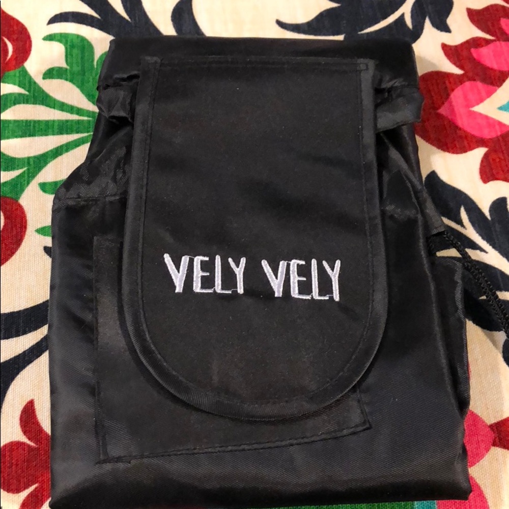 Drawstring/lay flat cosmetic case